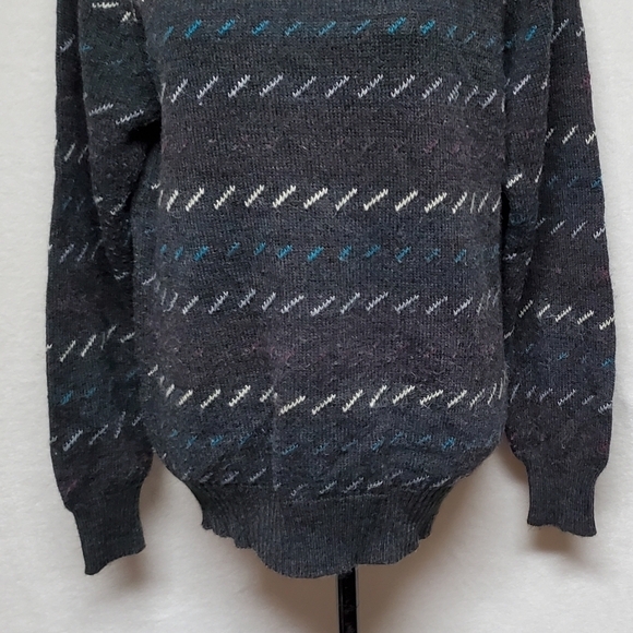 VINTAGE 70s South Channel Gray Wool Geometric Notched Knit Fisherman's Sweater - Picture 4 of 10